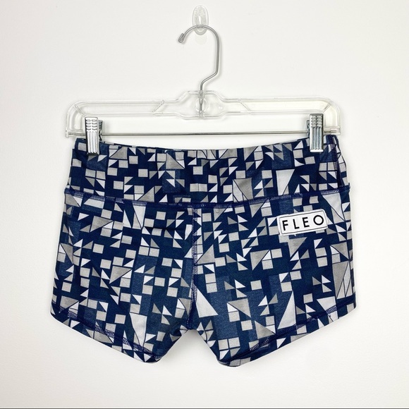 Fleo Geometric Triangle Print Shorts - Picture 2 of 5